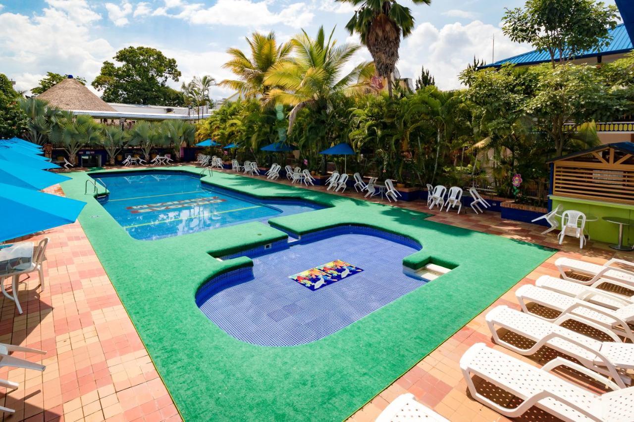Ayenda 1132 Copiclub Hotel Ibague Ngoại thất bức ảnh