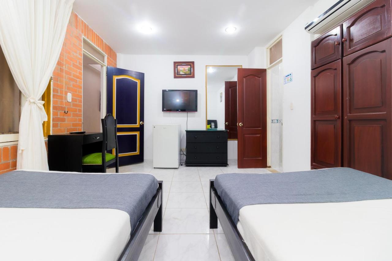 Ayenda 1132 Copiclub Hotel Ibague Ngoại thất bức ảnh
